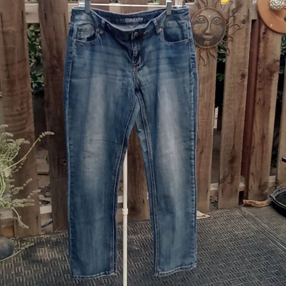 Woman's jeans blue, good condition, good stretch size. 10 regular_5